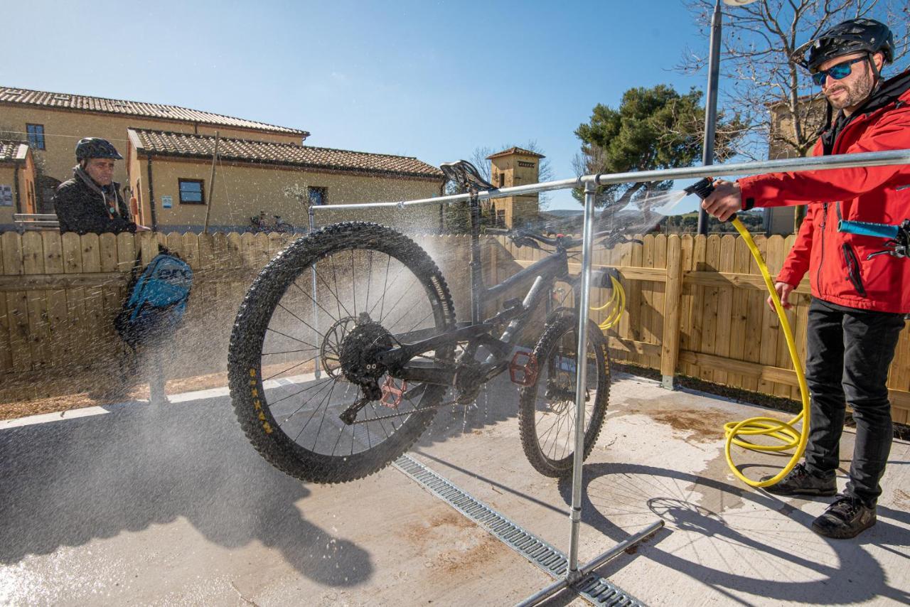 Poggio All'Agnello Sport & Active Holidays Populonia Exterior foto